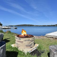 Water's Edge Apartment 1 absolute waterfront at Fishing Point on Lake Macquarie