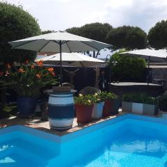Location Chambre d'hôtes Grau du Roi Mas des Marines Piscine Adult only