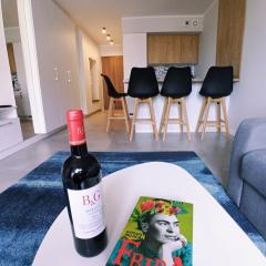 Lulu Apartments - FRIDA - Apartament dwupokojowy blisko morza - Resort Kołobrzeg parking i basen z sauną w cenie