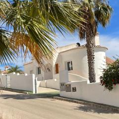 Vakantiewoning CasaLucka4enjoy private pool and mountain view regio Calpe-Jalon