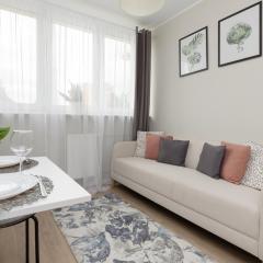 Cute & Cozy Apartment Grochowska by Renters