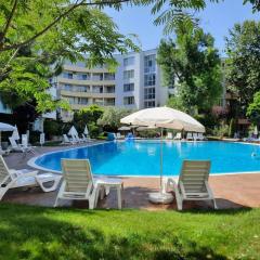 Central, 1 Bed Apt, 3* Yassen