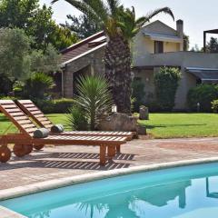 Luxurious Sunny Villa near the beach with a pool