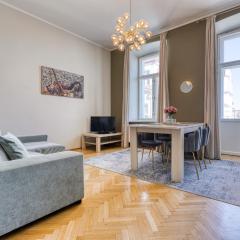 Historic Residence Apartments at Old Town
