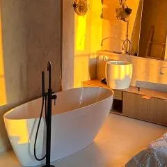 TULUM APARTMENT- Top Design - BATH - Projector - View - Gym - FREE GARAGE- Next to SPODEK, MCK, NOSPR
