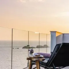 Gold Apartment