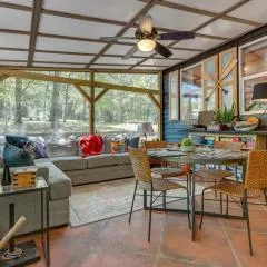 Pet-Friendly Haleyville Cabin Rental with Kayaks!
