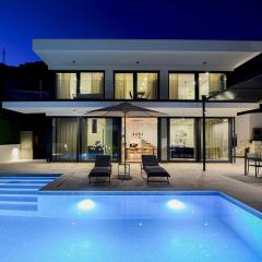 Luxury Villa Mika with private pool near Dubrovnik