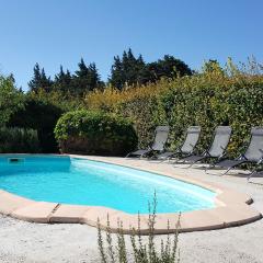 Maison de 3 chambres avec piscine privee jardin clos et wifi a Velleron