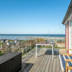 Beautiful Home In Allingåbro With Wifi