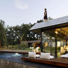 Casa dos Sobreiros by LovelyStay