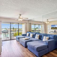 Land's End 3-402 Bay Front