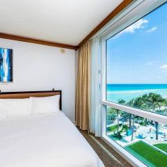 Ocean View Luxury Carillon Condo W/ Beach Access