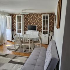 Apartament Florilor