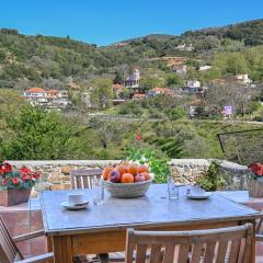 Stone house for relaxation in Elos