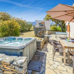 Awesome Home In Linguizetta With Swimming Pool