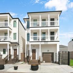 Stunning Condos Near French Quarter