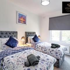 Deluxe Apartment in Southend-On-Sea by Artisan Stays I Free Parking I Sleeps 5