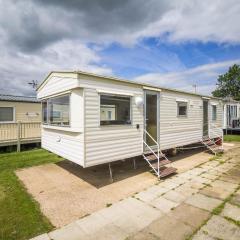 Great 4 Berth Caravan At Withernsea Sands Ref 79003hg