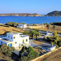 Paros Molos beachfront appartment
