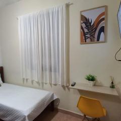 Quarto Individual em Hospedaria no Centro