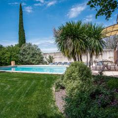 Stunning property between Alpilles and Luberon