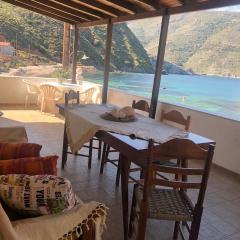 LITHOS Porto Kagio