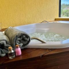 Relaxe na Jacuzzi c/ sais de banho á 300m da Praia