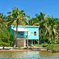 Coconut Grove oceanfront cabin