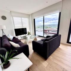 2 Bed 2 Bathroom Penthouse With Amazing Balcony & City Views - Across From Highpoint