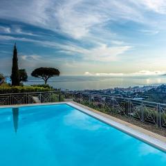 Villa Gaia - Luxury Villa, pool & wellness rooms