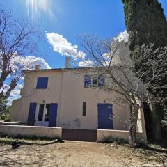 Maison a la campagne entre Aix en Pce et Marseille