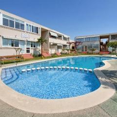 Cozy Apartment In Vinaroz With Kitchen