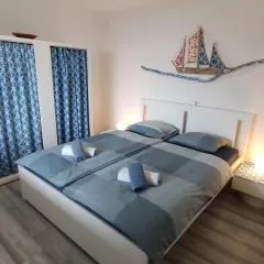 Apartment by the sea- Santa Marina