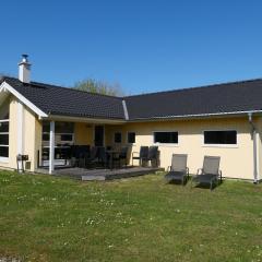 Resort 1 Surfer's Residence E 137