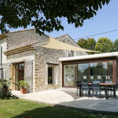 Superbe Mas contemporain au pied du Luberon