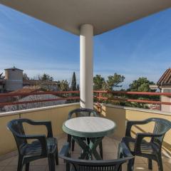 Apartment Martinuzz With Sea View