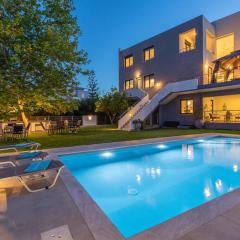 Crystal Waves lux villa-Homeleader