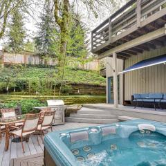 West Linn Vacation Rental with Private Hot Tub