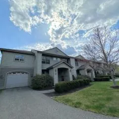 SH3 Luxurious Stonehill Townhouse in Bretton Woods with Magnificent View