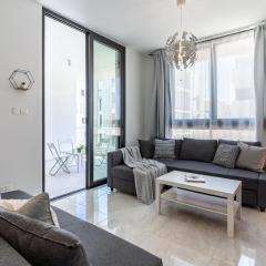 Lana 1-Bedroom Apt in Larnaca