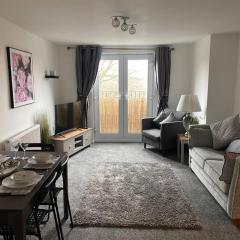 Lovely 2nd floor 2 bed flat sleeps 4