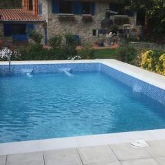 Holiday home with pool near Viana do Castelo