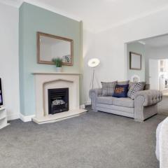 Sleek Gem Home in Houghton le Spring, Sleeps 5