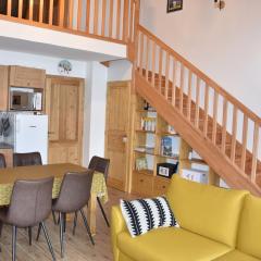 Appartement Duplex Neuf 4 Pièces avec Balcon, Proche Téléphérique et Centre Aqualudique - FR-1-464-210