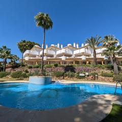 Fantastic views, large apartment with 3 Pools, Minutes from Beach and Golf Mijas Costa Spain