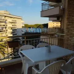 SEAFRONT APARTMENT PINEDA BEACH