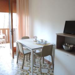 Relaxing stay by the pine forest