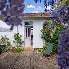 Holiday Home La Pierre Fleurie by Interhome