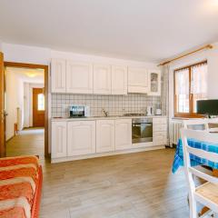 Apartment Appartamento Crepaz by Interhome